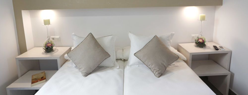 La Pasajera Hostal Boutique Коніль-де-ла-Фронтера Екстер'єр фото